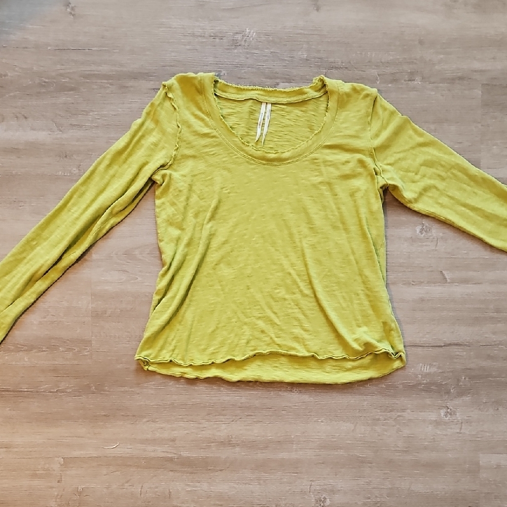 Anthropologie Long Sleeve Tee Size Med